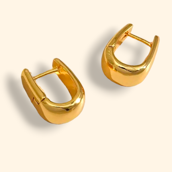 18ct Gold-Plated Bucket Square Hoop Earrings - Charming and Trendy Ltd